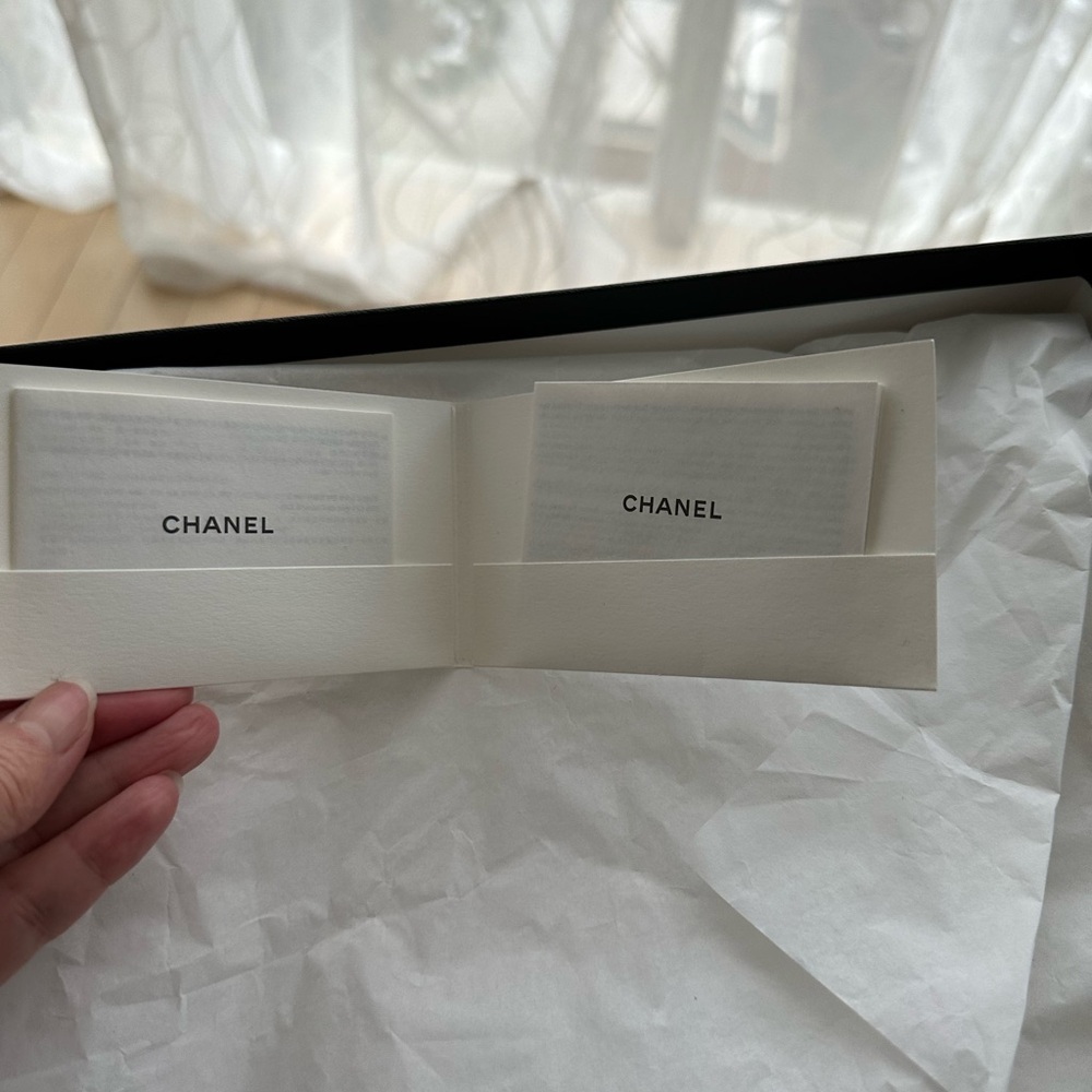 Authentic Chanel Shoe Box with tissue paper included. Brand new Excellent cond. - Picture 5 of 6